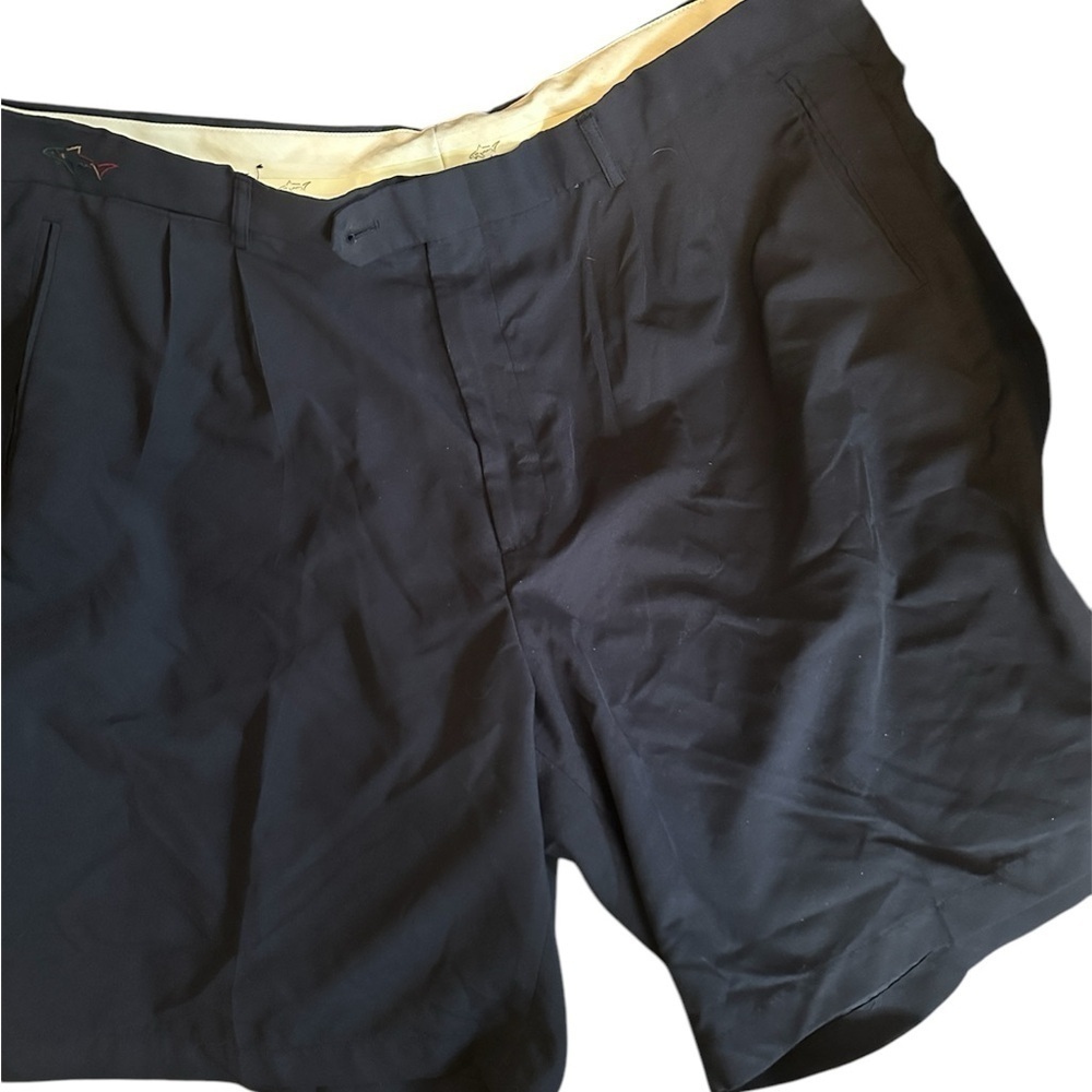 Greg Norman 42” performance shorts navy blue